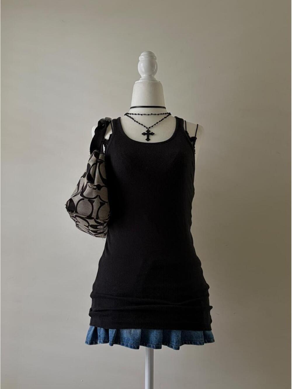 Y2K Victoria’s Secret VSX Black Ribbed Racerback Tank Top